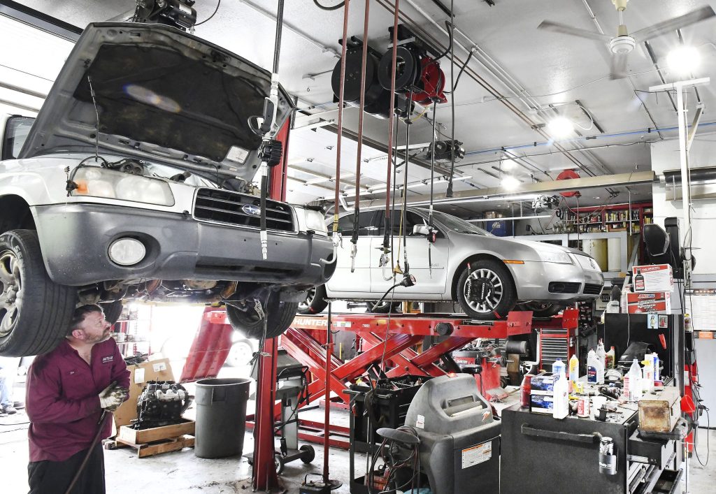 Taller de reparación y mecanico de carros en sincelejo - el pambe 1 taller de reparacion y mecanico de carros en sincelejo el pambe